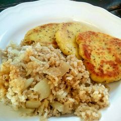 A picture of Potato cakes with ginger rice.