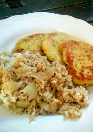 A picture of Potato cakes with ginger rice.