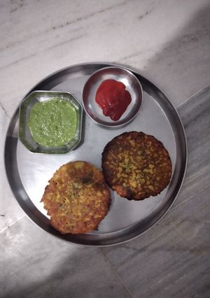જૈન વેજીટેબલ હાંડવો રેસીપી મુખ્ય ફોટો