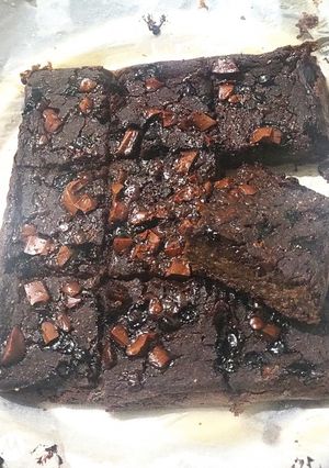 A picture of Brownie (oats,apple,dates).