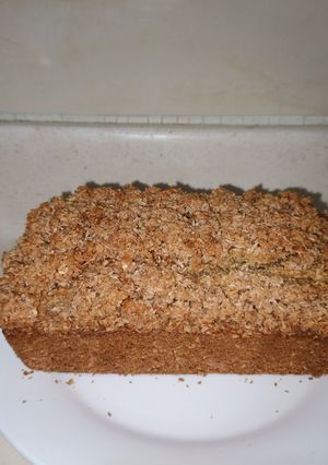 Una foto de Budín de coco con cubierta de crumble