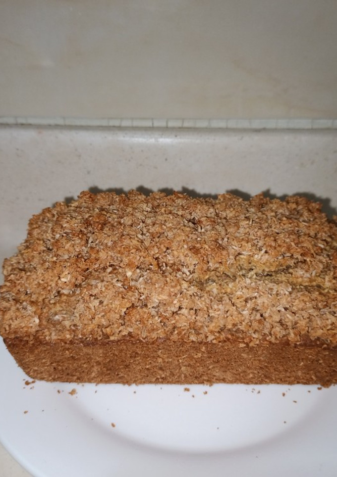 Una foto de Budín de coco con cubierta de crumble