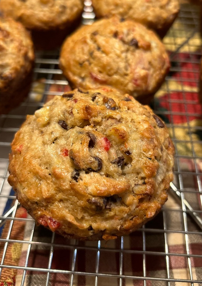 A picture of Banana Split Muffins.