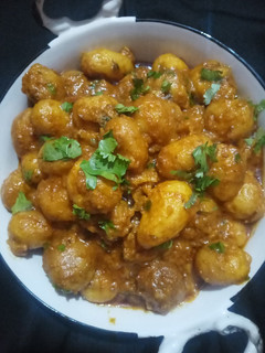 दम आलू (Dum aloo recipe in Hindi) रेसिपी मुख्य फोटो