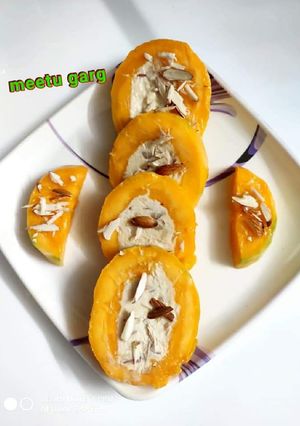 आम के अंदर आइसक्रीम(Aam ke ander IceCream) रेसिपी मुख्य फोटो