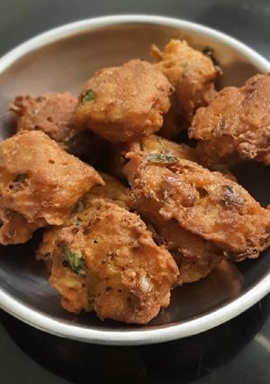 A picture of Wheat bonda.