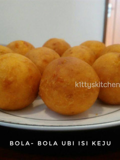 Foto resep Bola-Bola Ubi Isi Keju