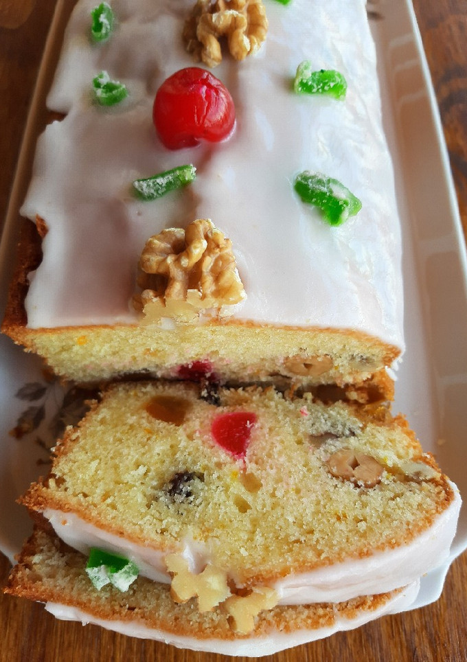 Una foto de Budín Navideño con frutas
