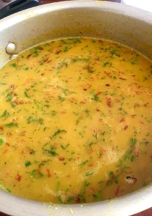 A picture of Tadka dal/lentil curry.