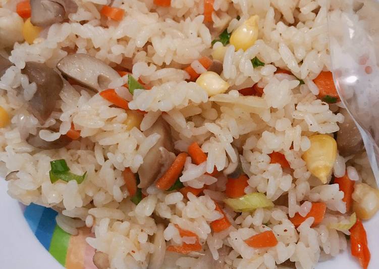 [Ala Anak Kos] Nasi Goreng Rice Cooker