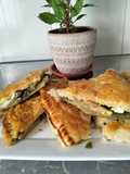 Empanada de Hojaldre con Sardinas, Calabacín y Huevo Cocido