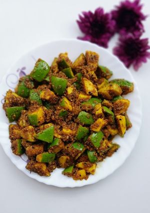A picture of Instant Raw Mango Pickle.