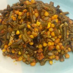 A picture of Akidi bean and corn.