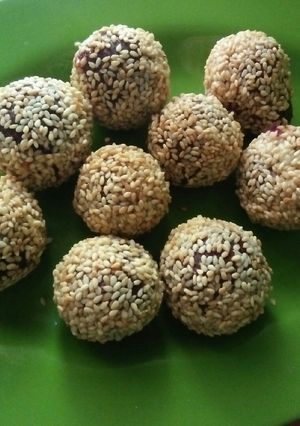 Foto resep Bola bola ubi ungu wijen