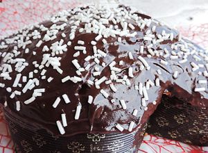 Foto di Colomba veloce al cioccolato e mascarpone senza lievitazione e burro