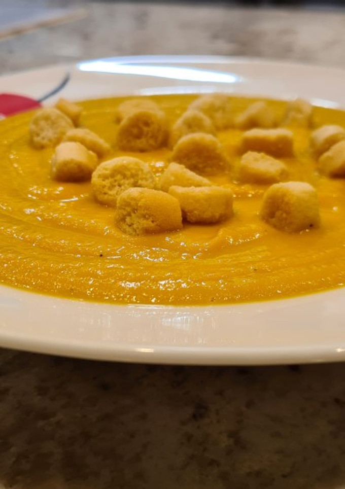 Una foto de Crema de boniatos, zanahorias y judías verdes