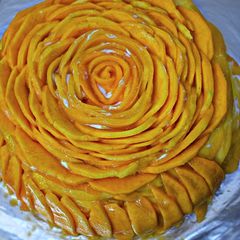 A picture of Rose Mango Cake.