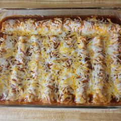 Lee's Simple Ground Beef Enchiladas A picture of Lee's Simple Ground Beef Enchiladas.