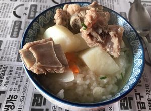 Hình của món Canh sườn khoai tây.