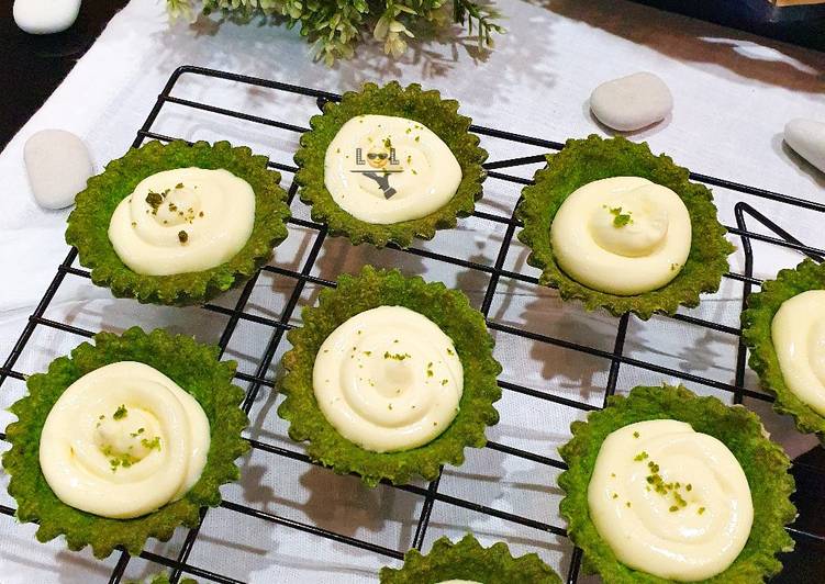 Green cheese tart