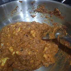 A picture of Paneer tikka masala.