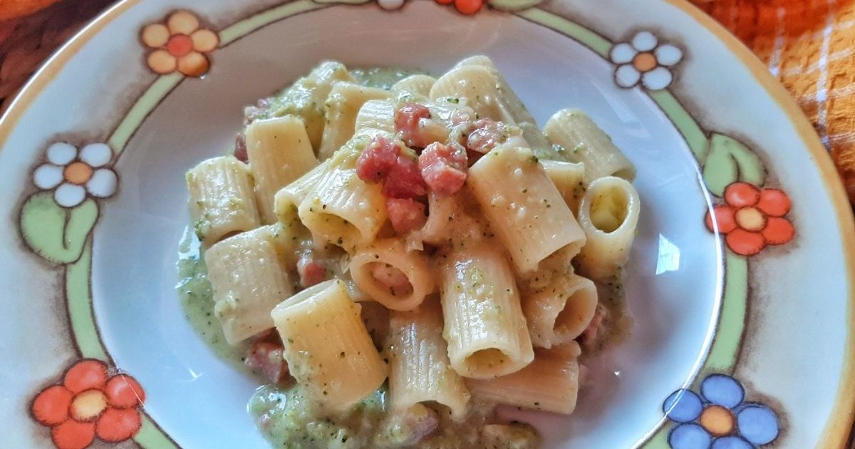 Ricetta Pasta Con Crema Di Broccoli E Pancetta di Veronica Girgenti ...