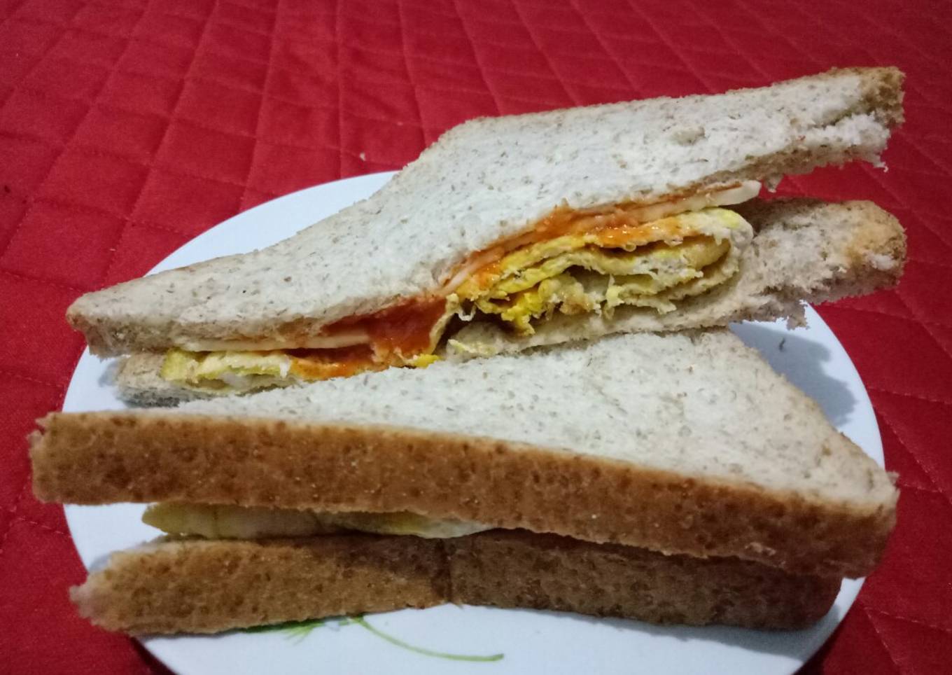 Sandwich Gandum Isi Telur Keju