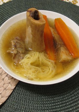 Velős 🦴 csontleves 🍲 recept fotója