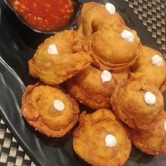 A picture of Stuffed besan dumplings.