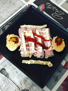 Una foto de Rollitos de jamón York