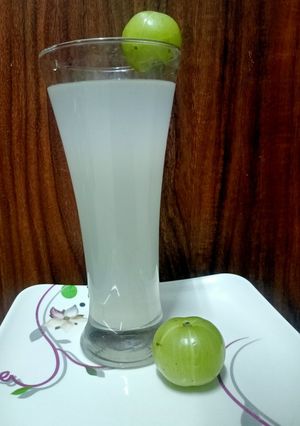 மலை நெல்லிக்காய் ஜூஸ் (ஆம்லா juice)(amla juice recipe in tamil) செய்முறை முக்கிய புகைப்படம்