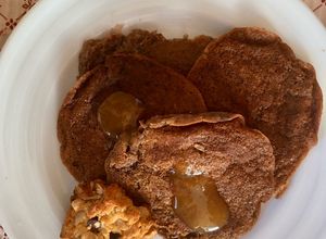 Foto di Pancakes vegani di avena, banana e cacao