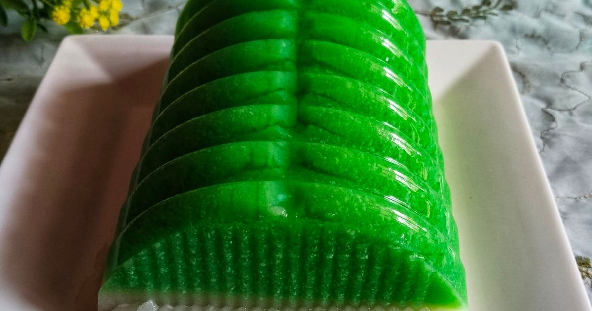 Puding lumut pandan santan