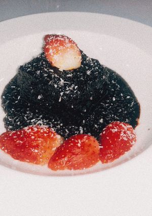 Hình của món Lamington Strawberry.