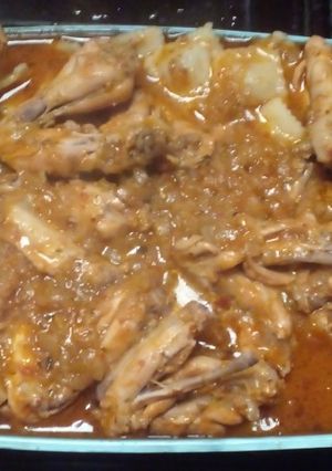 Una foto de Ravioles con salsa de pollo