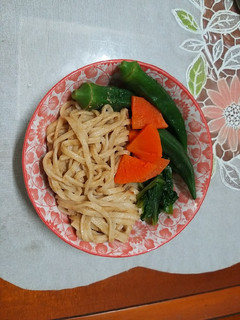 青蔬麻醬拌麵 的食譜成品照片