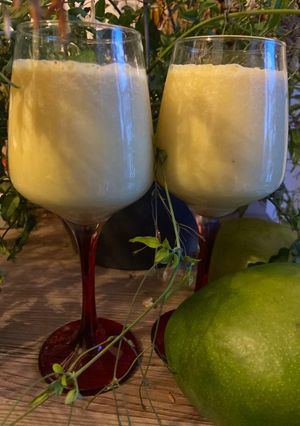 Une photo de Smoothie banane mangue