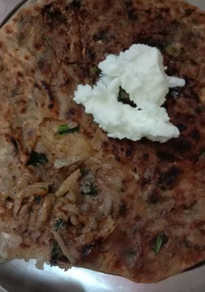 A picture of Radish Parantha.
