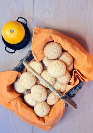 Una foto de Galletitas de naranja 🍊 sin huevo y muy fáciles 🍊