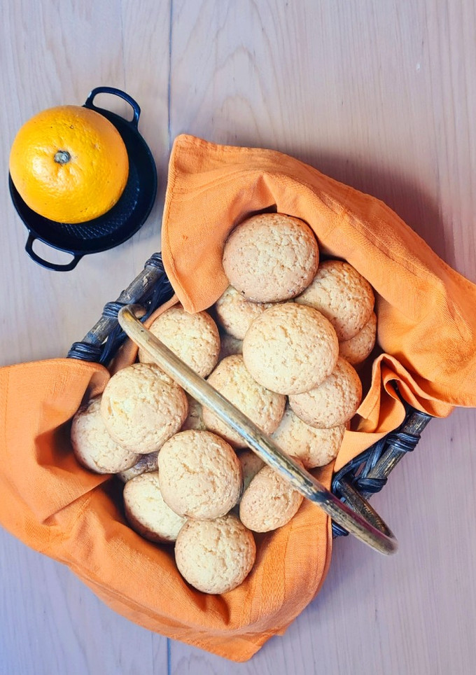 Una foto de Galletitas de naranja 🍊 sin huevo y muy fáciles 🍊