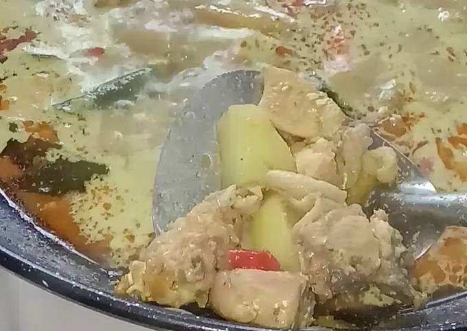 Opor ayam kentang wortel