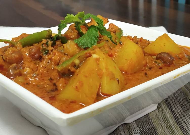 Recipe of Ultimate Aloo Chana Malai in Dhaba Style
