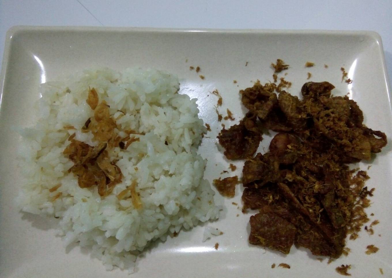 Kulit ayam goreng lengkuas