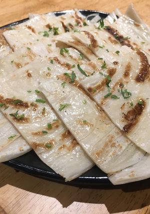 A picture of Laccha paratha.