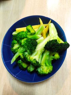 蒜味橄欖油花椰菜 的食譜成品照片