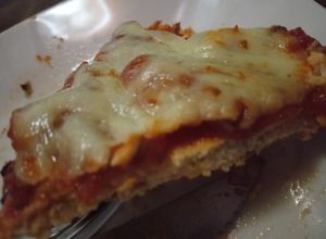 Una foto de Pizza de Pollo y Coliflor (sin harina)