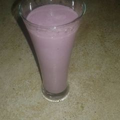 A picture of Home made grape smoothie.