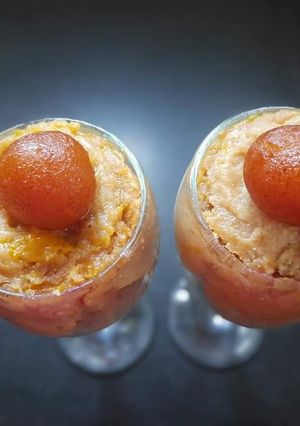 A picture of Wheat Bread Mango Pudding.