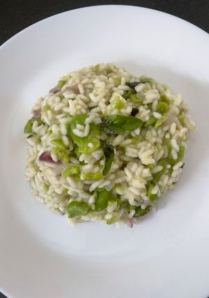 Foto di Risotto Estivo con Fave e Cipolla di Tropea