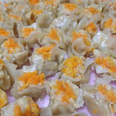 A picture of Shumai (fish shrimp pork).